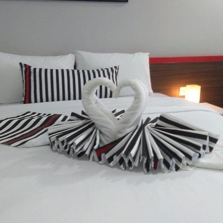 Hi Hotel Senen Jakarta Extérieur photo